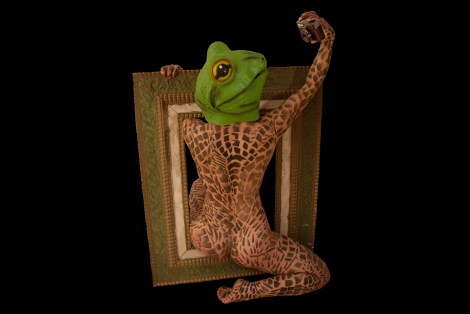 DD-FramedFrog_Cutout_BLACK
